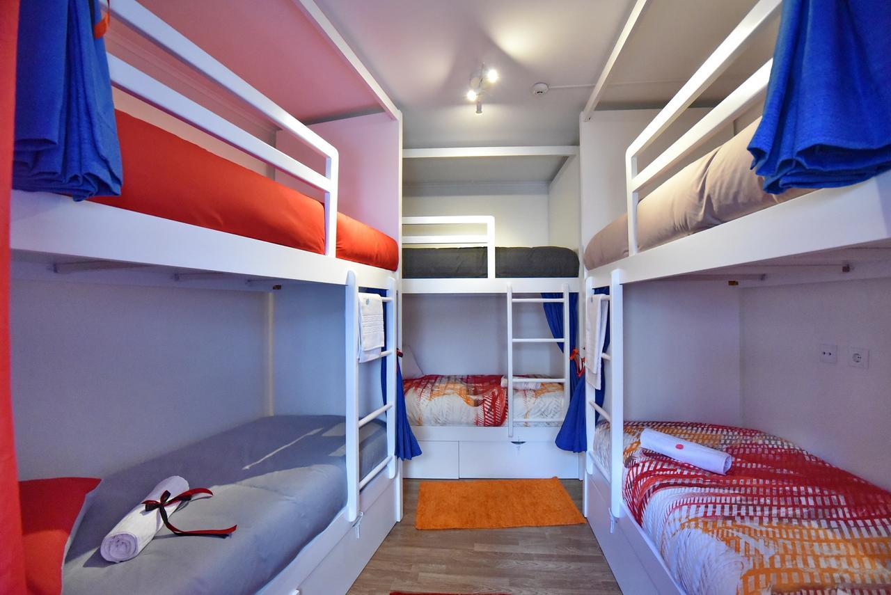 Train Lisbon Hostel Экстерьер фото
