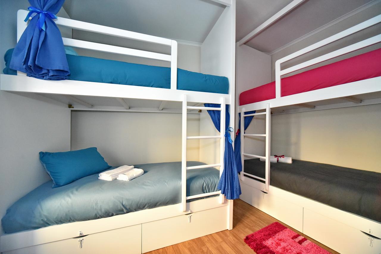 Train Lisbon Hostel Экстерьер фото